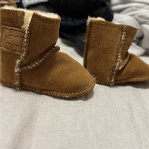 Minnetonka real fur baby boot